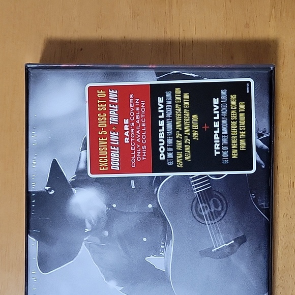 Garth Brooks Live 5-Disc Set - Picture 6 of 7